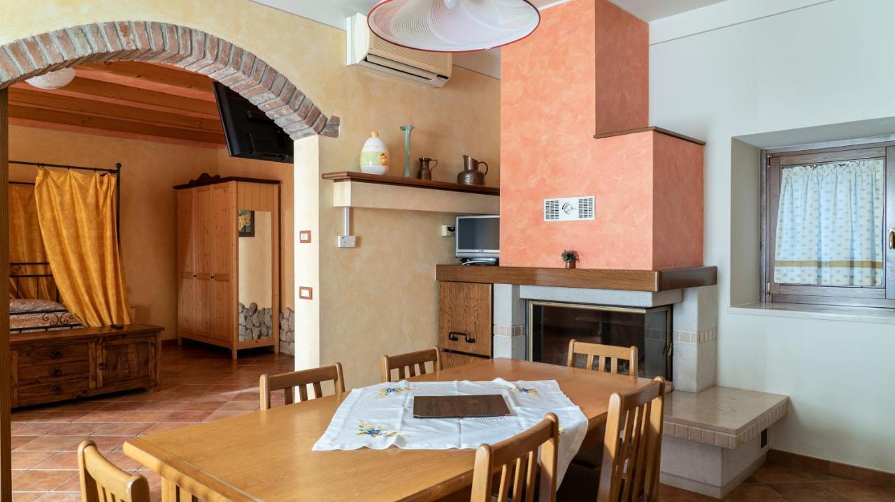 Agriturismo Le Tese Cola  Bagian luar foto