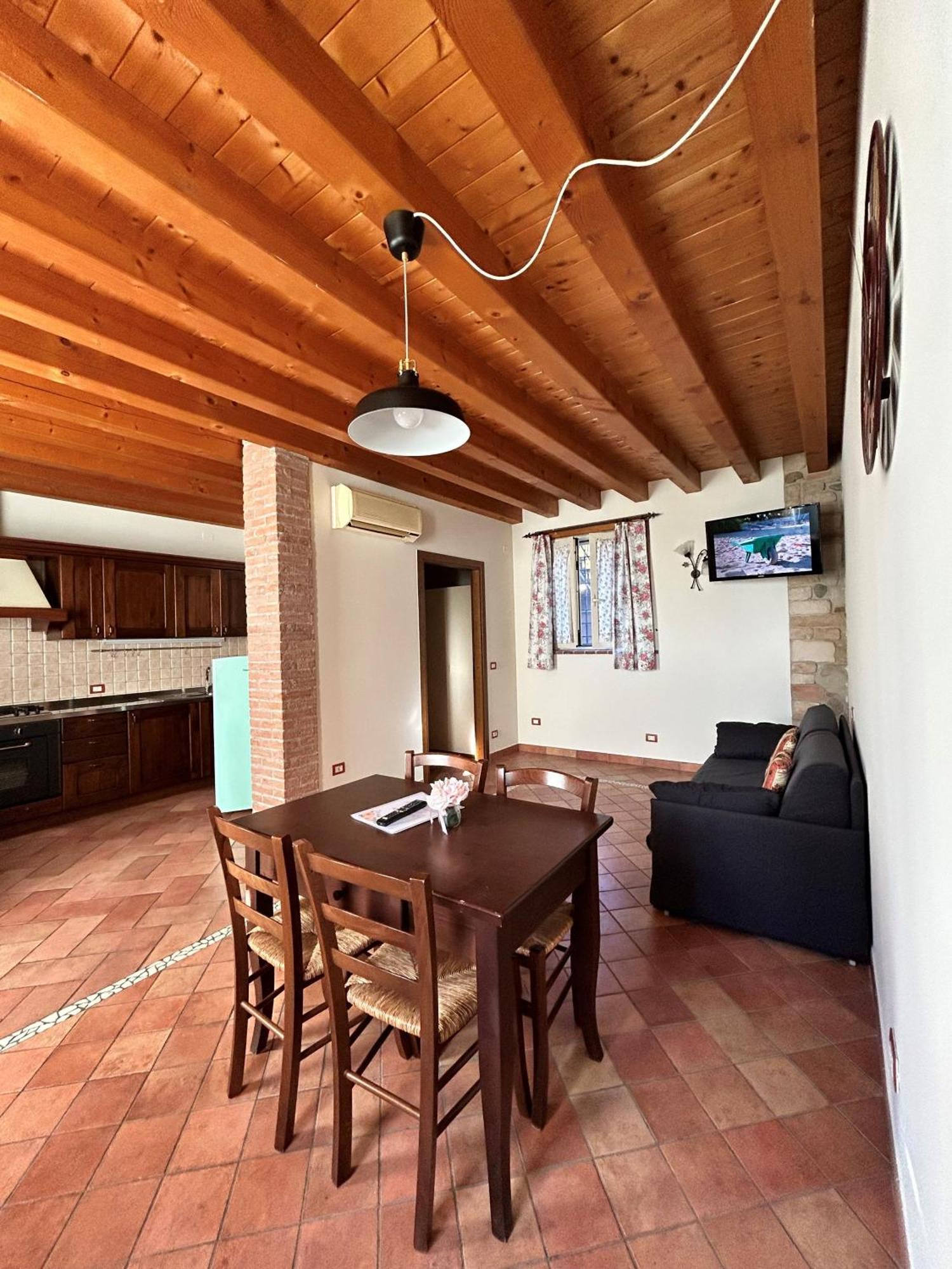 Agriturismo Le Tese Cola  Bagian luar foto