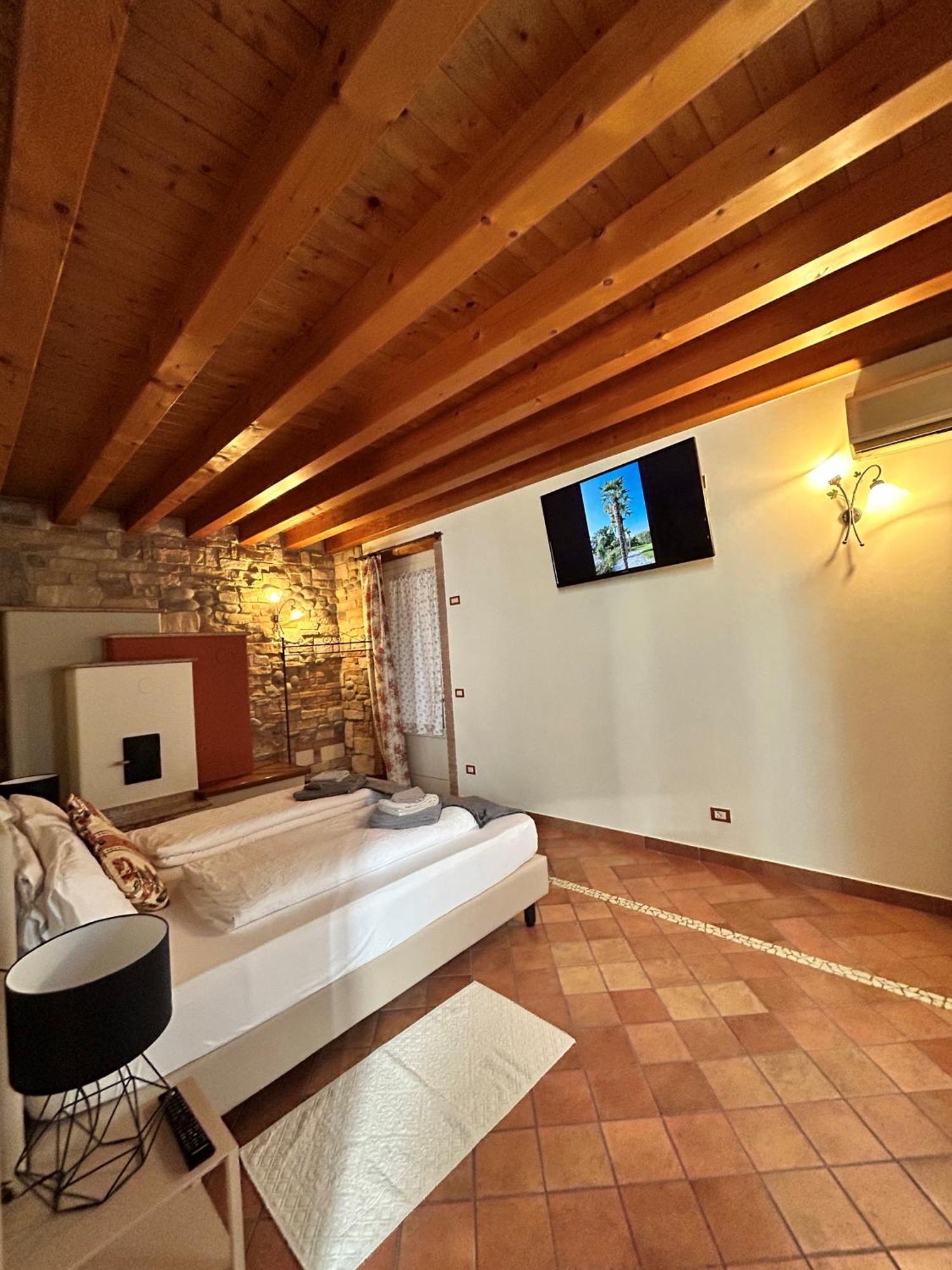 Agriturismo Le Tese Cola  Bagian luar foto